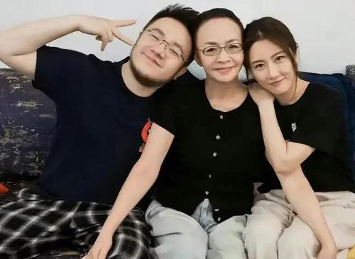 娱乐八卦吃瓜简介图片,跟随吃瓜群众，一探究竟