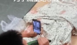 吃瓜网红搓澡被围观,吃瓜群众纷纷打卡