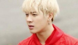 爱豆吃瓜娱乐酱王嘉尔,从爱豆到娱乐酱，揭秘他的多面人生