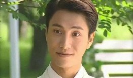 娱乐圈小演员国外爆料,娱乐圈小演员揭秘幕后真相