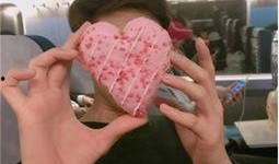 网红吃瓜头像搞笑情侣,搞笑情侣的欢乐日常