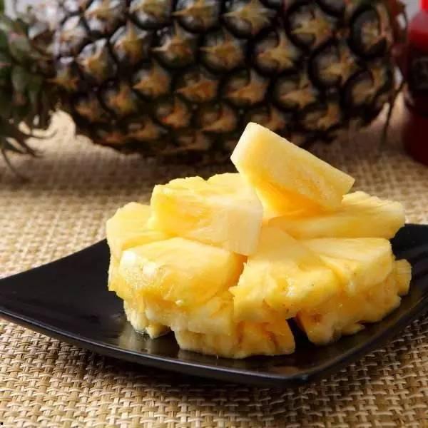 娱乐吃瓜小菠萝视频,揭秘娱乐圈那些吃瓜趣事